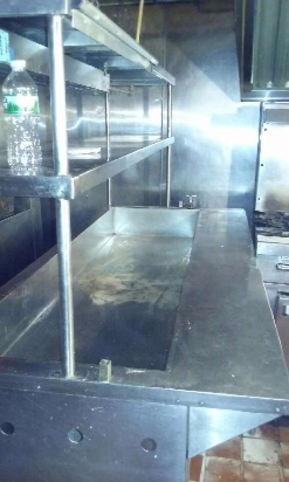 Steam table en buenas condiciones